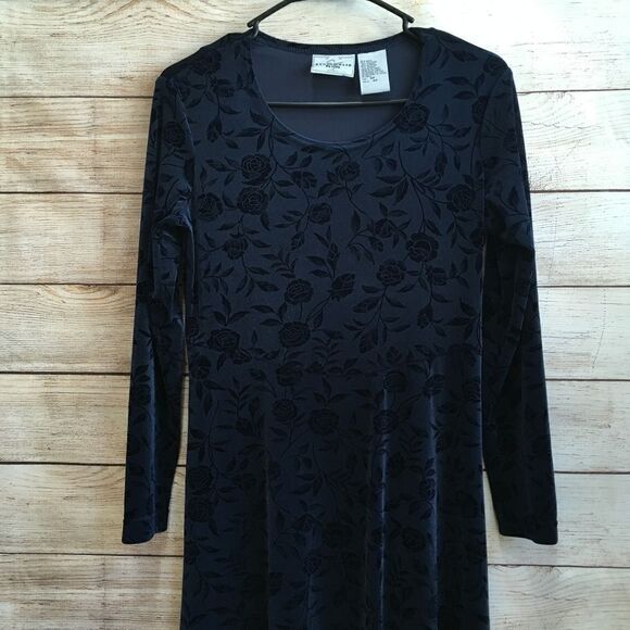 VINTAGE STUDIO EASE PETITE EMBOSSED‎ VELVET MAXI DRESS IN NAVY BLUE - Picture 6 of 6